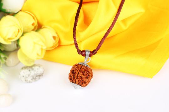 Guru Pendant (Nepal)-Small-Silver Caps With Thread