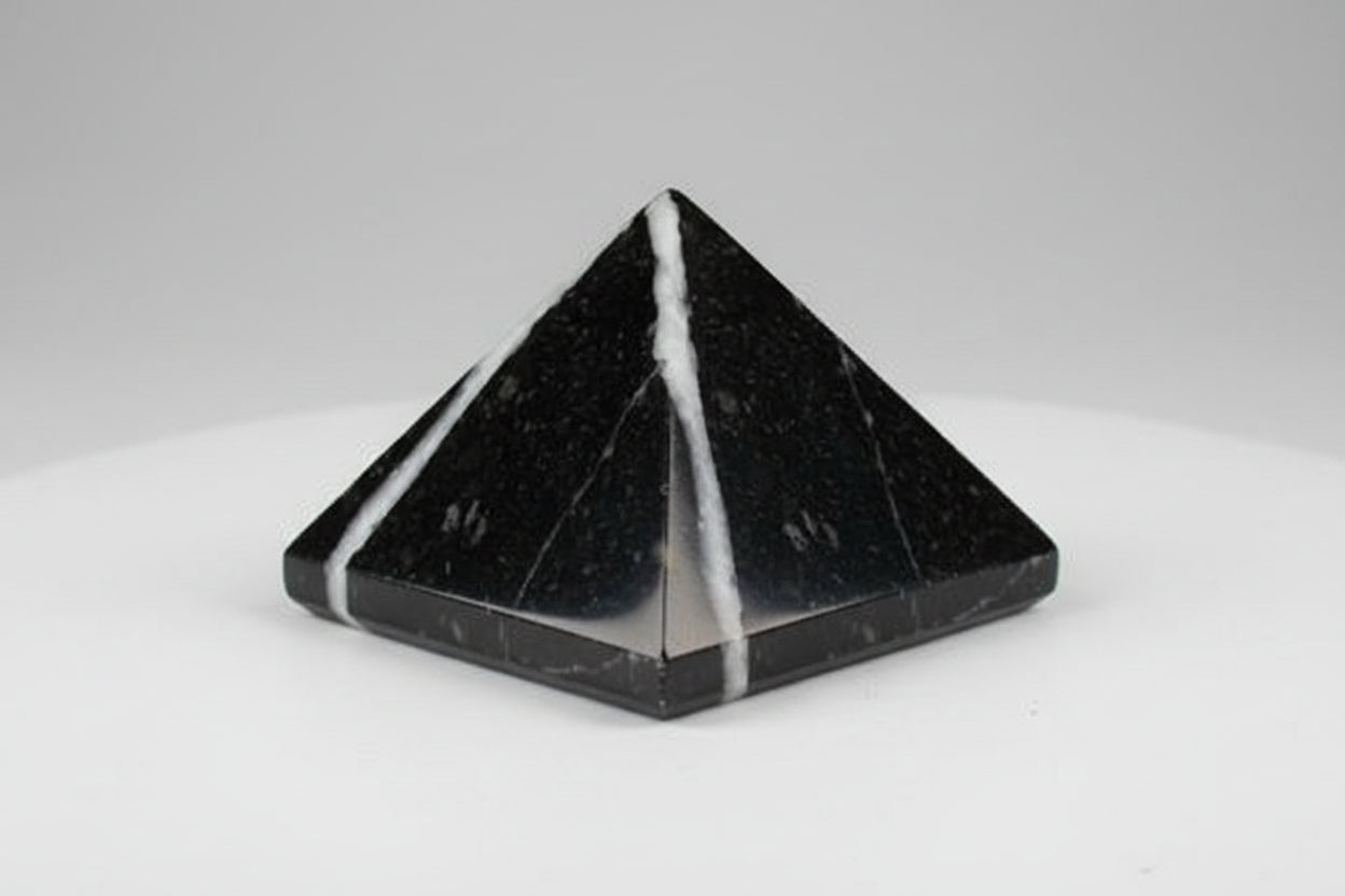 Pyramid in Black JadeII-62 gms