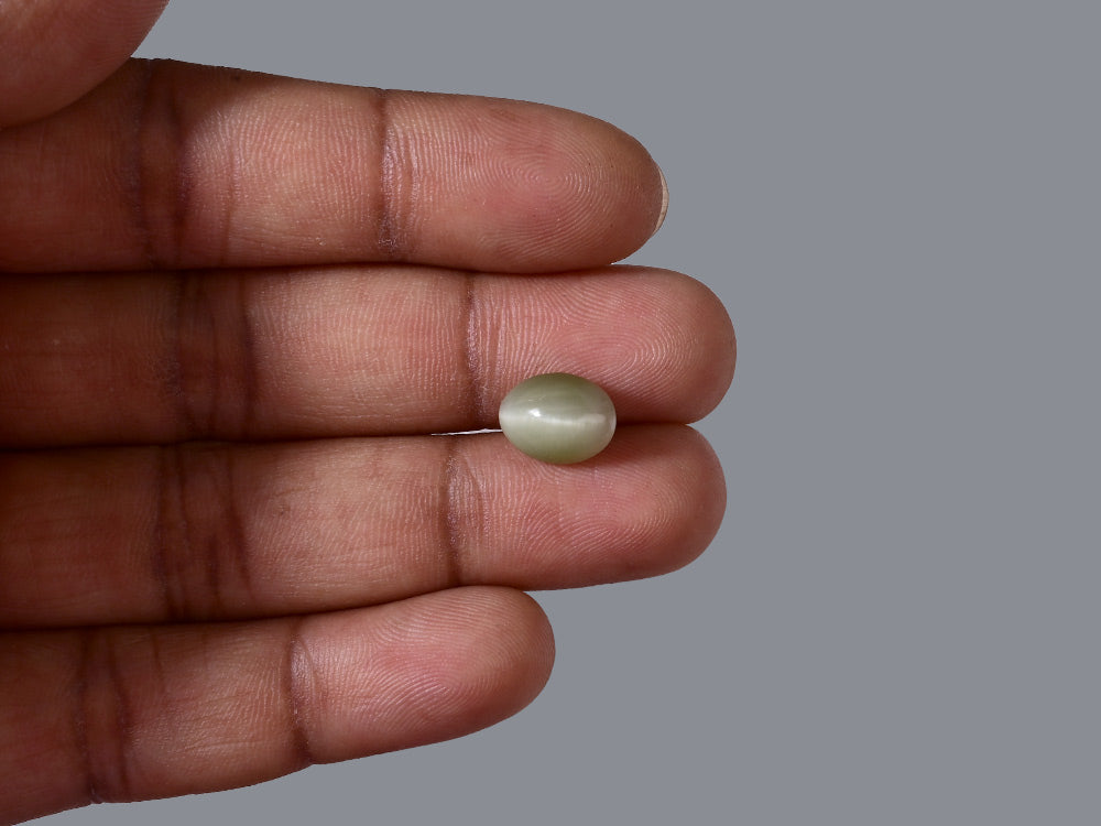 Cats Eye India Stone - 7 Carat Approx