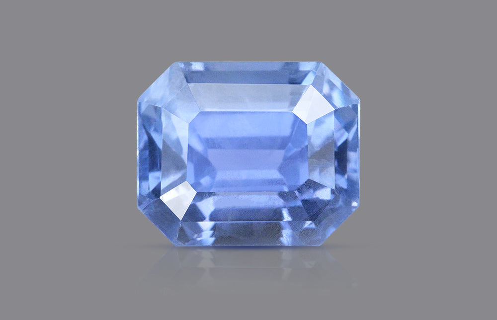 Blue Sapphire - 4.17 Carats
