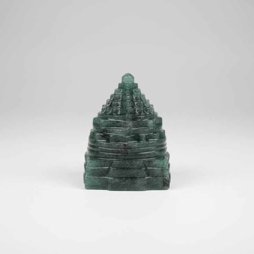 Emerald Shree Yantra 471.05 carats