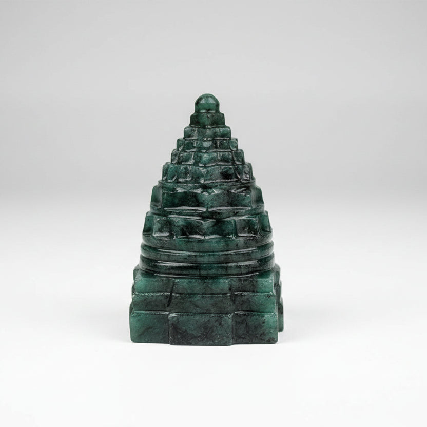 Emerald Shree Yantra 503.40 carats