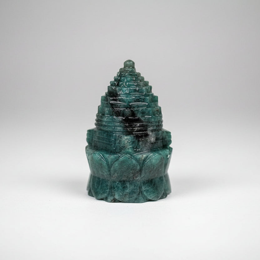 Emerald Shree Yantra on Lotus 533.25 carat