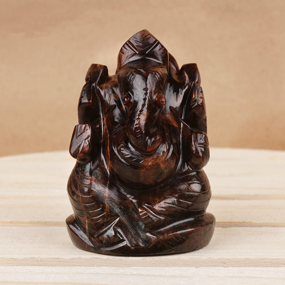Gomed Ganesha Idol - 217 gms