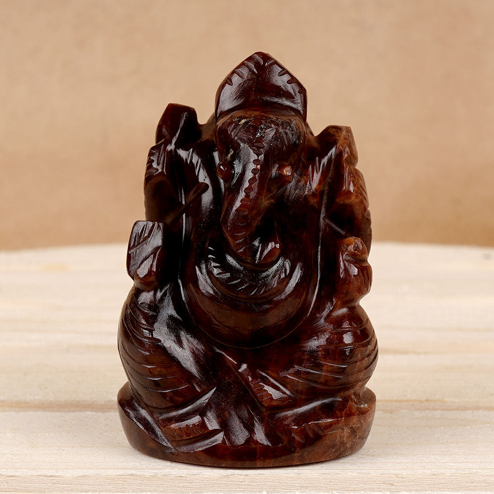 Gomedh Ganesha Idol - 138 gms
