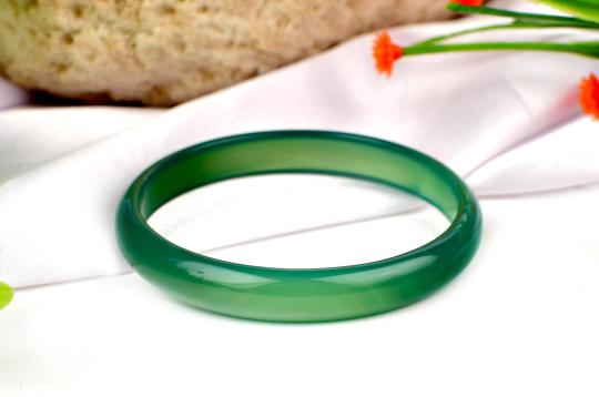 Green Agate Bangle