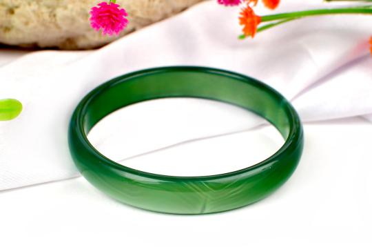 Green Agate Bangle (I)