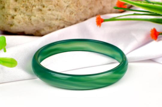 Green Agate Bangle (III)
