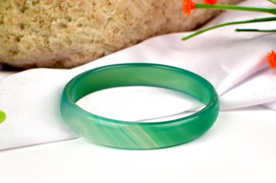Green Agate Bangle (V)