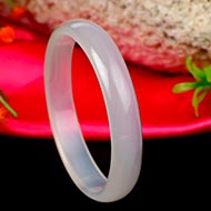 White Agate Bangle (I)