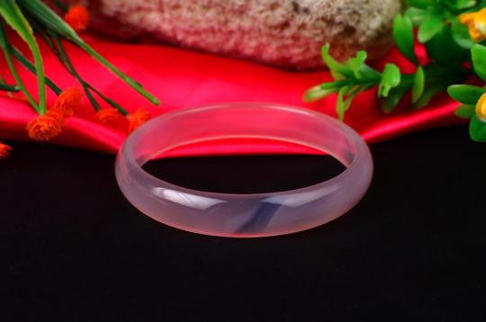 Rose Agate Bangle (V)