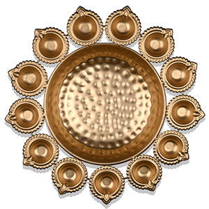 Aesthetic Floral Urli With Diyas