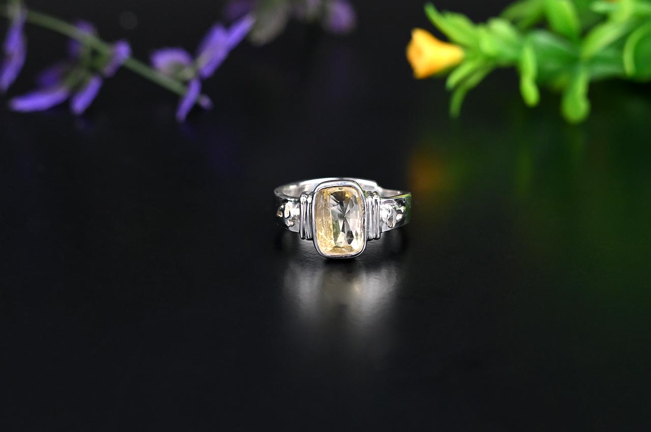 Yellow Sapphire Ring In Pure Silver-3 to 4 carats-Unisex Design