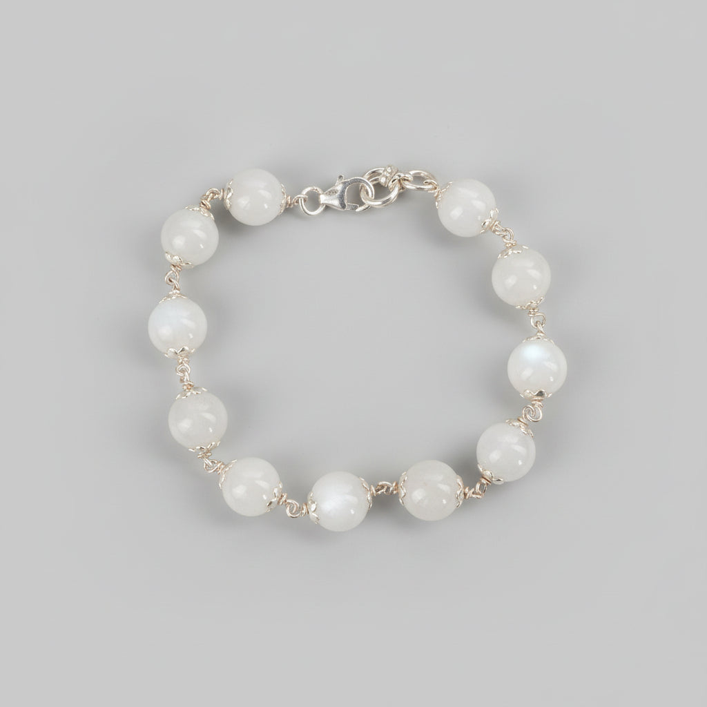 Moonstone Silver Flower Caps Bracelet-6 mm