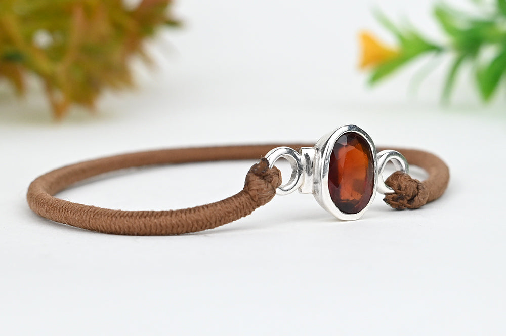 Gomedh Bracelet In Pure Silver-5 to 6 carats