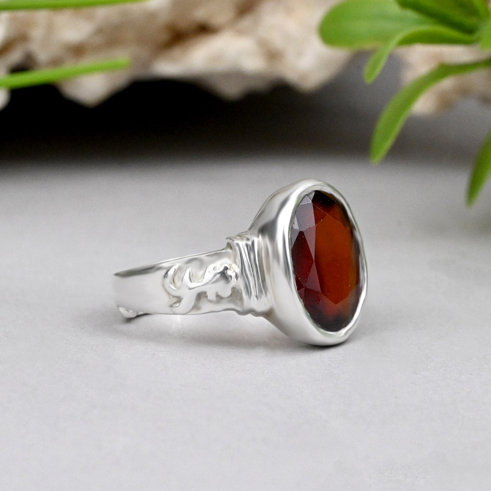 Gomedh Ring In Pure Silver-3 to 4 carats