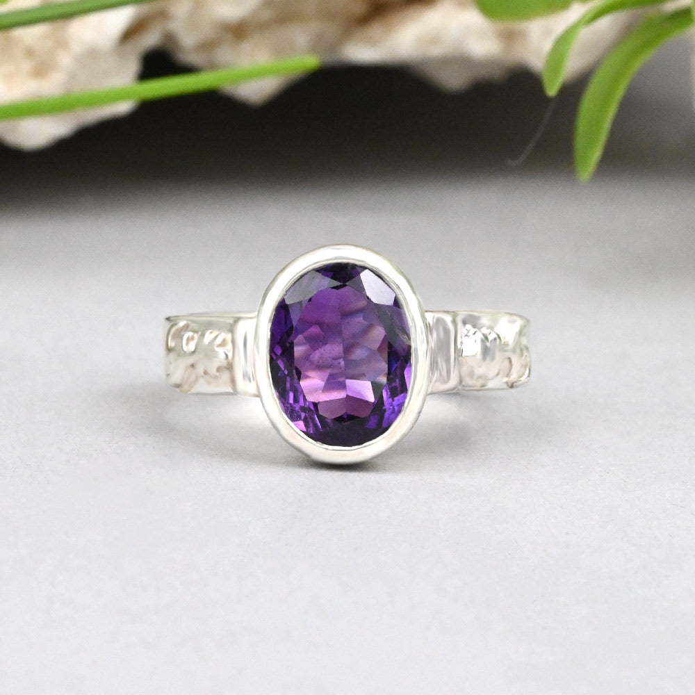 Amethyst Ring In Pure Silver-3 to 4 carats