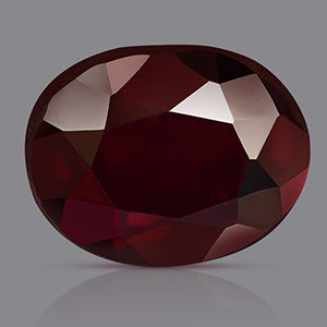 Red Garnet - 4.05 Carat