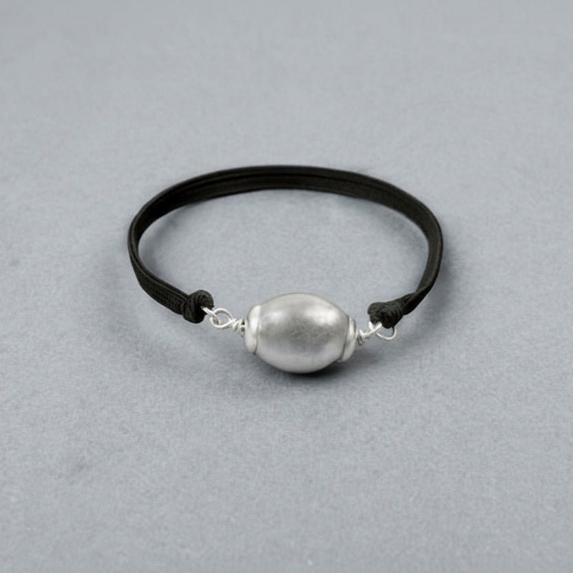 Lingam shape Parad Gutika bracelet with silver capping-22 to 24 mm