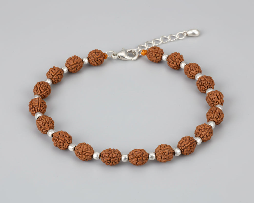 Rare 4 Mukhi Semi Chikna Bracelet (8mm)-Silver Caps