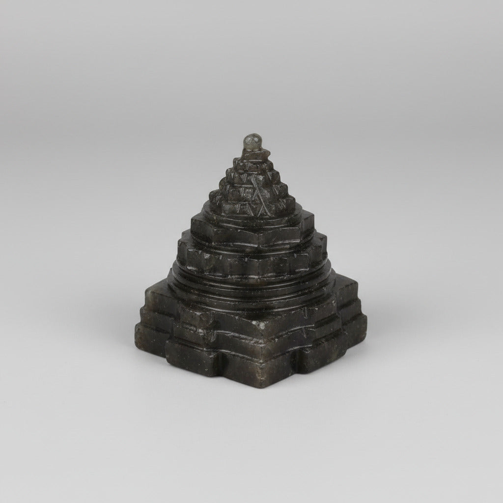 Labradorite Shree Yantra 100 to 110 gms