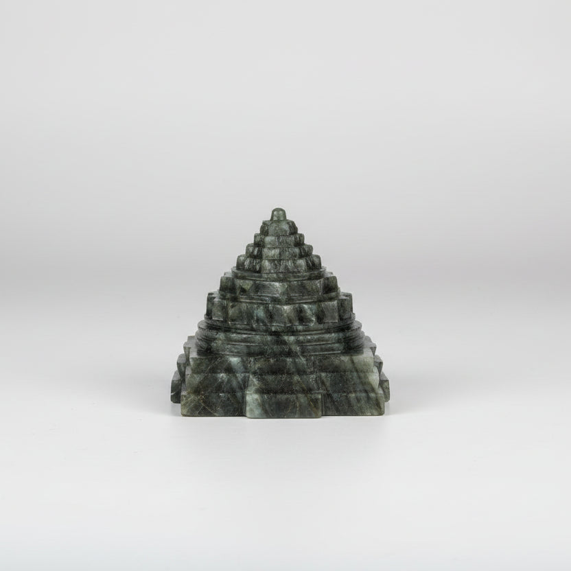 Labradorite Shree Yantra 249 gms