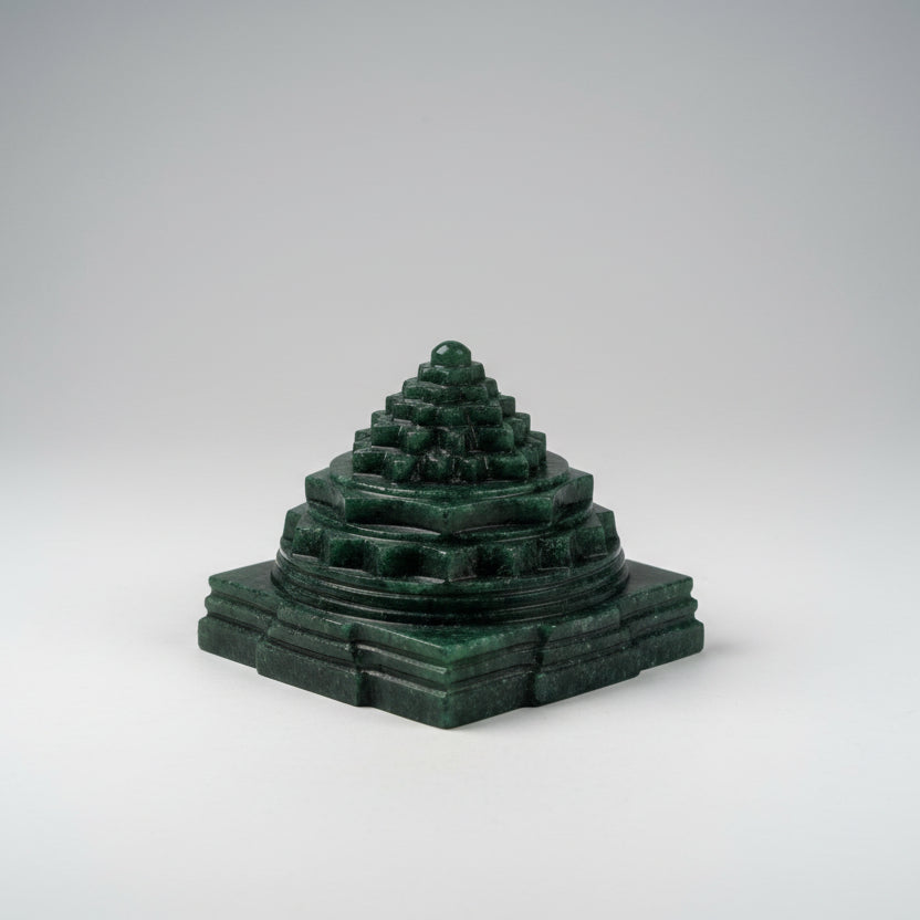 Labradorite Shree Yantra 272 gms