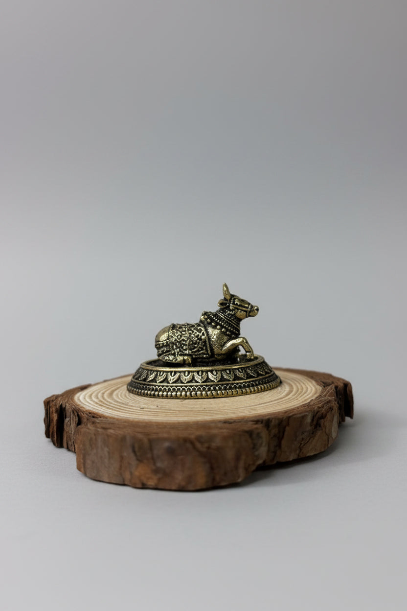 Mani Monk Brass Sitting Nandi Idol - Sacred Bull of Lord Shiva - Spiritual Decor for Home, Office and Puja Room