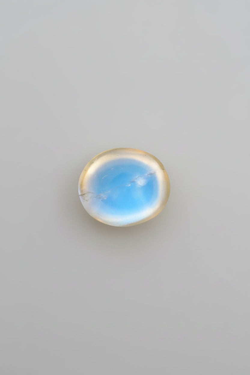 Moonstone (Chandrakant Mani) – 5 Carat