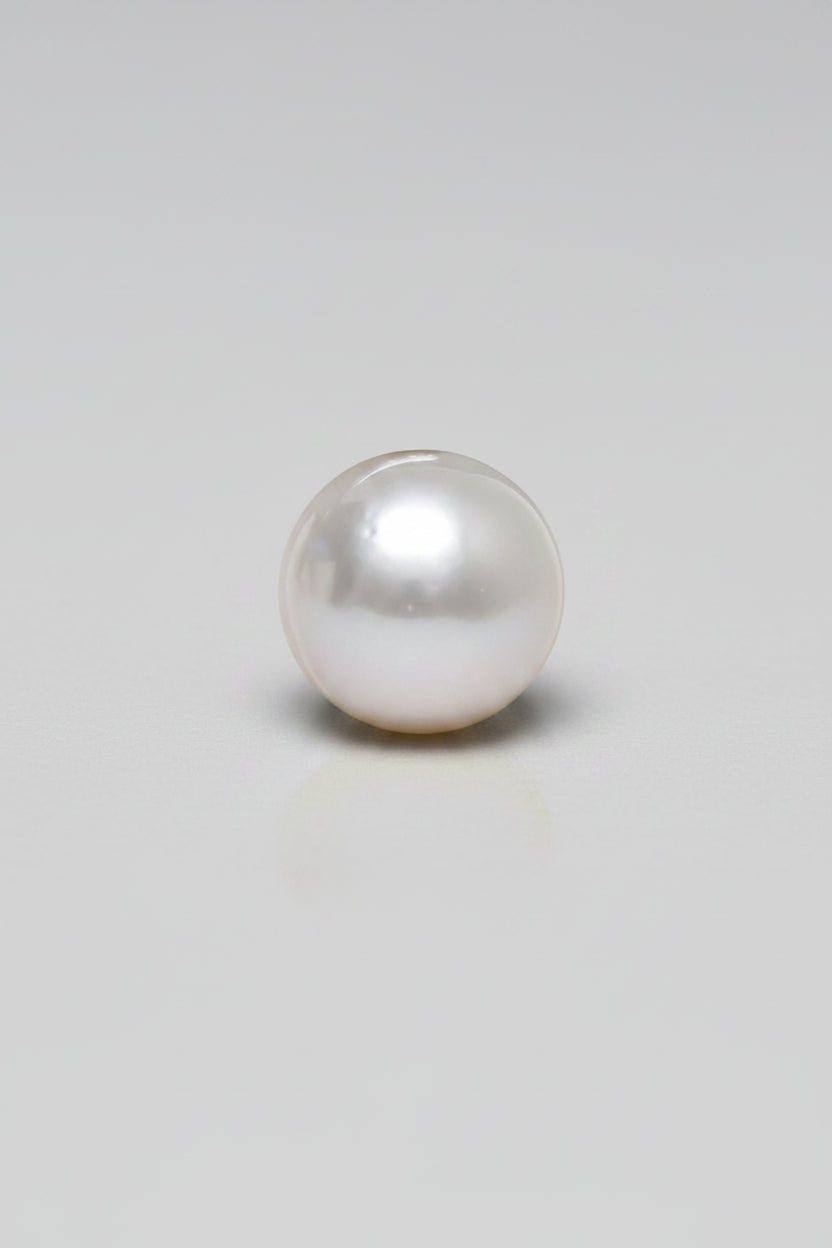 South Sea Pearl Stone - 7 Carat Approx