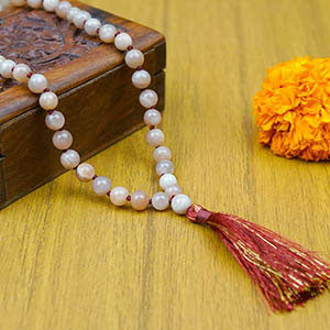 Natural Sunstone Knotted Mala-8 mm