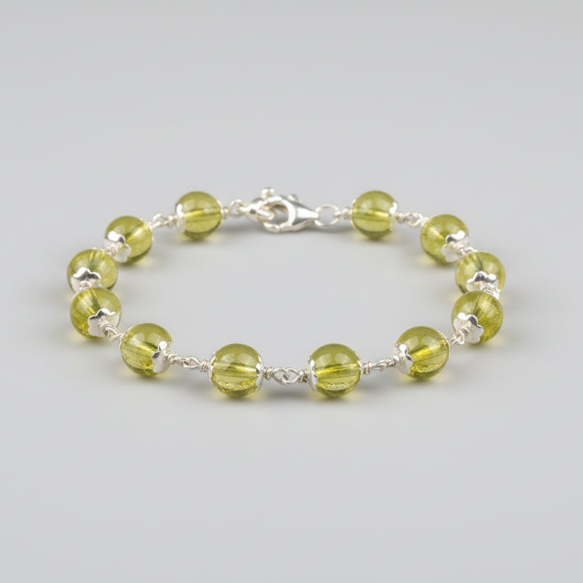 Peridot 925 Silver Flower Caps Bracelet-6 mm