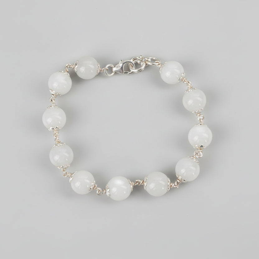 Moonstone Silver Flower Caps Bracelet-10 mm