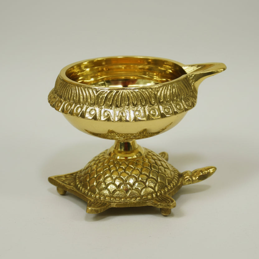 Brass Kurma Diya-102 gms