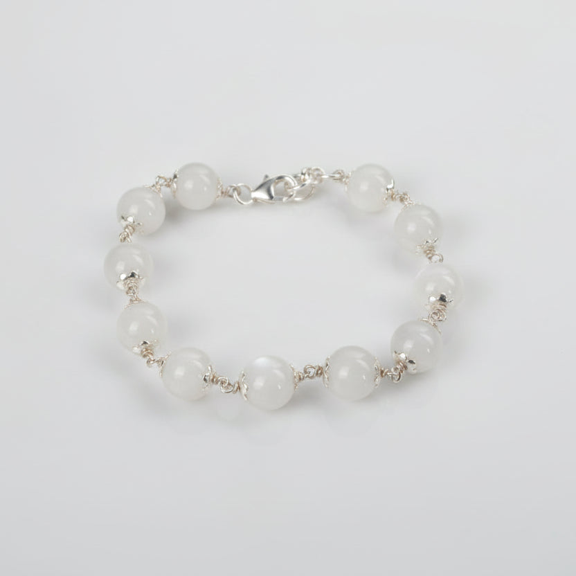 Moonstone Silver Flower Caps Bracelet-10 mm