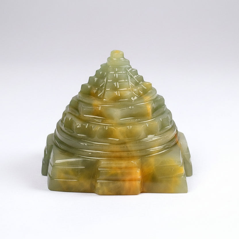 Shree Yantra in Cats Eye 52 gms