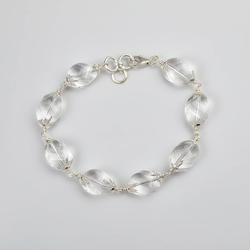 Twisted Sphatik Bracelet With Silver Caps & Hook