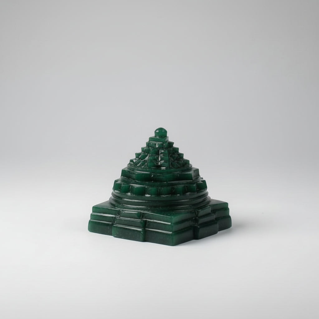 Shree Yantra in Columbian Green Jade 174 gms