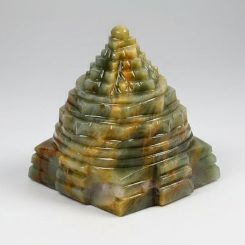 Shree Yantra in Cats Eye 48 gms